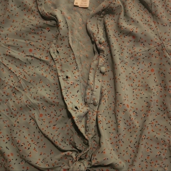 Ditzy Floral Cherry Blossom Print Loose Fit Button Up Knot Front Blouse Medium - Picture 5 of 5